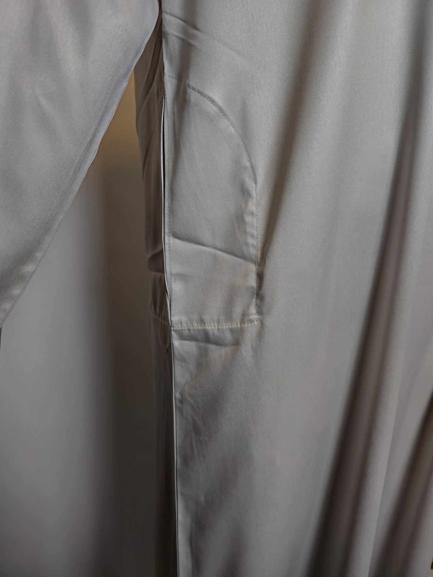 Green Tint Silky Emirati Thobe - Men's