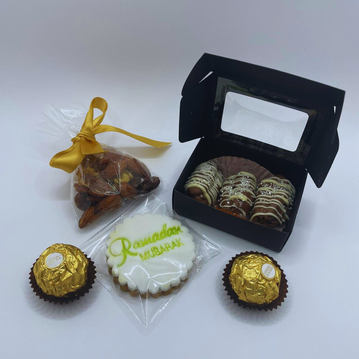 Ramadan Gift Hamper | Eid Gift Hamper | Eid Gift Set | Ramadhan Gifts | Eid Gifts | Halal Hampers | Eid Mubarak | Muslim Gifts